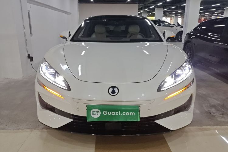 腾势Z9GT 2024款 1100四驱Ultra版车身外观2