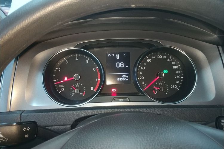 大众 高尔夫 2015款 1.6L 自动时尚型中控内饰14