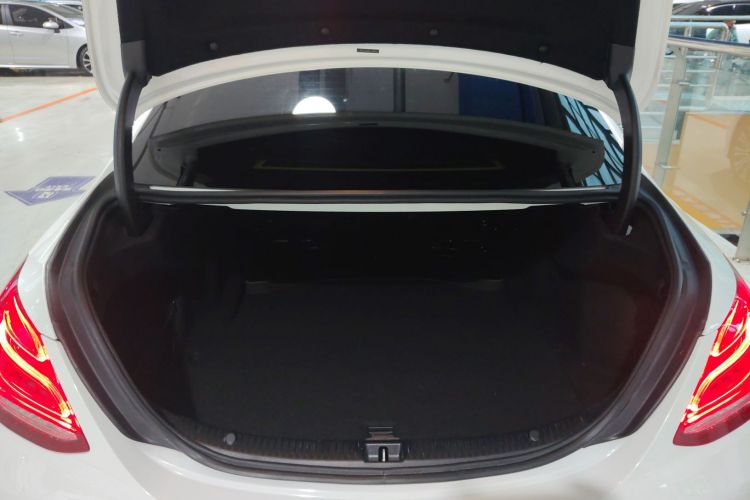 奔驰C级 2015款 C 200 L 4MATIC局部细节23