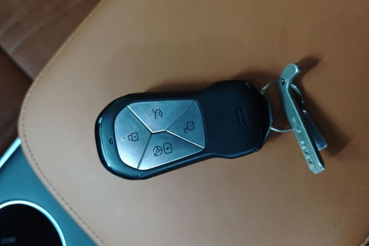 小鹏G9 2022款 702 Max中控内饰7001