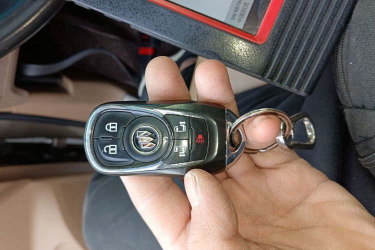 别克GL8 2021款 ES陆尊 653T 尊享型中控内饰11