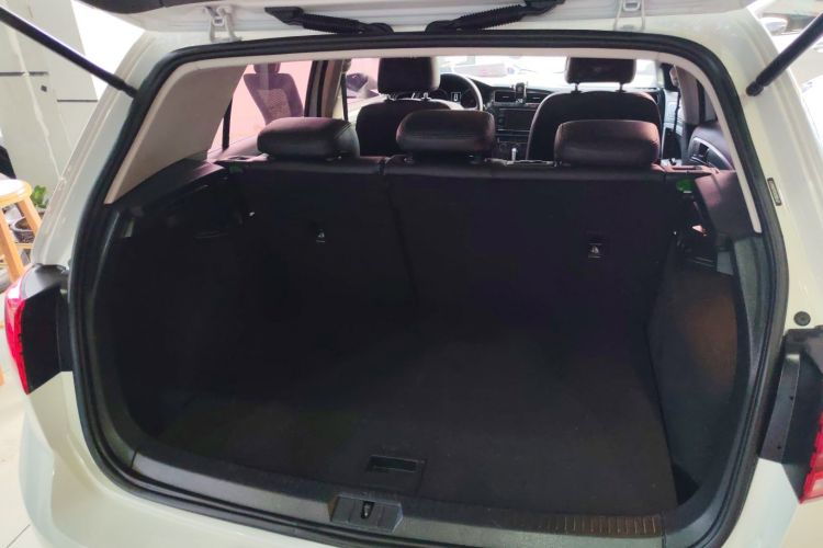 大众 高尔夫 2018款 230TSI 自动舒适型机舱底盘23