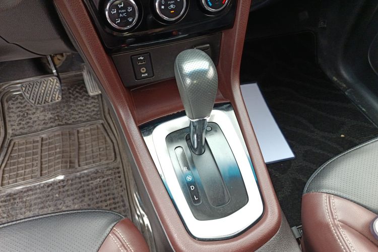 启辰M50V 2019款 1.6L CVT豪华版局部细节18