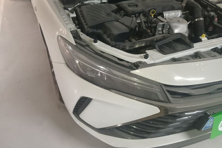 雪佛兰 科鲁泽 2023款 1.3T 轻混自动尊享版车身外观8