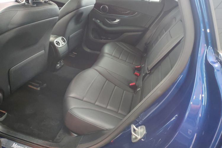 奔驰GLC 2019款 GLC 260 L 4MATIC 动感型中控内饰21