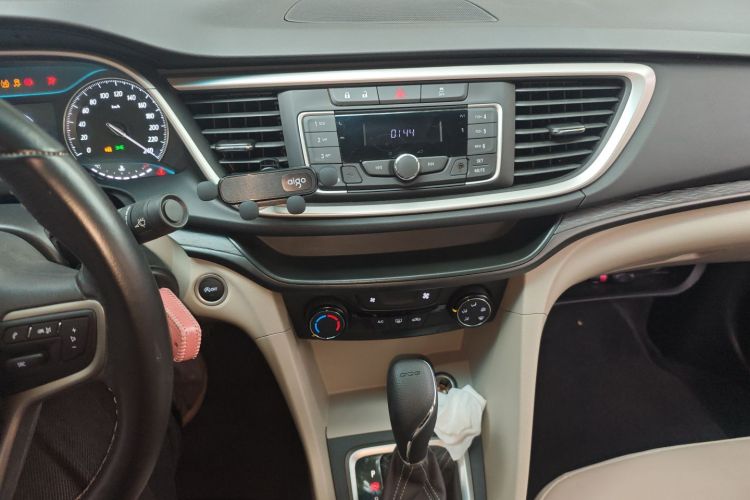 别克 英朗 2018款 15T 双离合精英型 国V中控内饰16