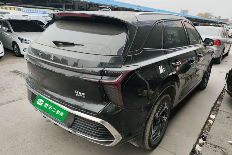 红旗HS3 2023款 1.5T 两驱善为版车身外观7
