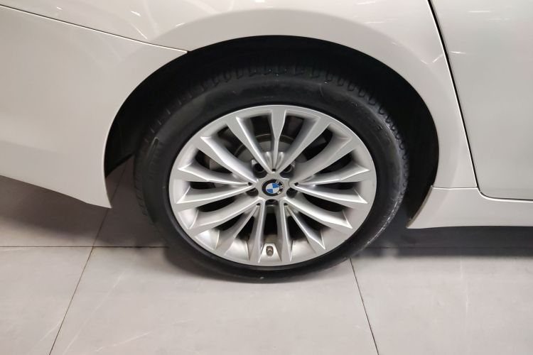 宝马5系 2020款 525Li 豪华套装车身外观6003