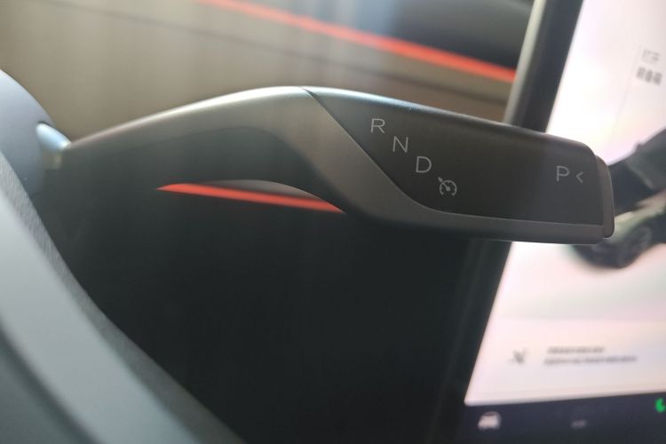 特斯拉 Model Y 2021款 标准续航后驱版中控内饰18