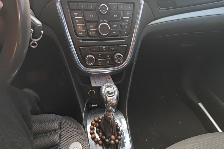 别克 昂科拉 2013款 1.4T 自动两驱精英型局部细节18