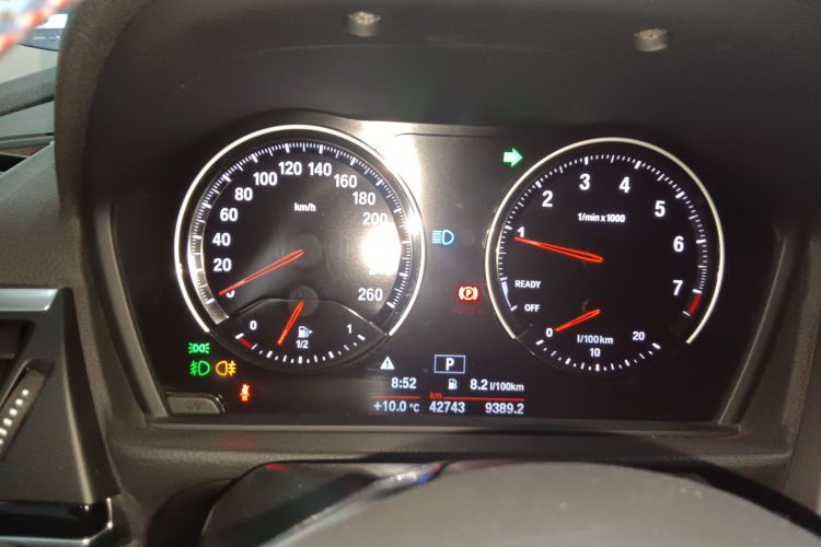 宝马1系 2018款 118i 运动型中控内饰14