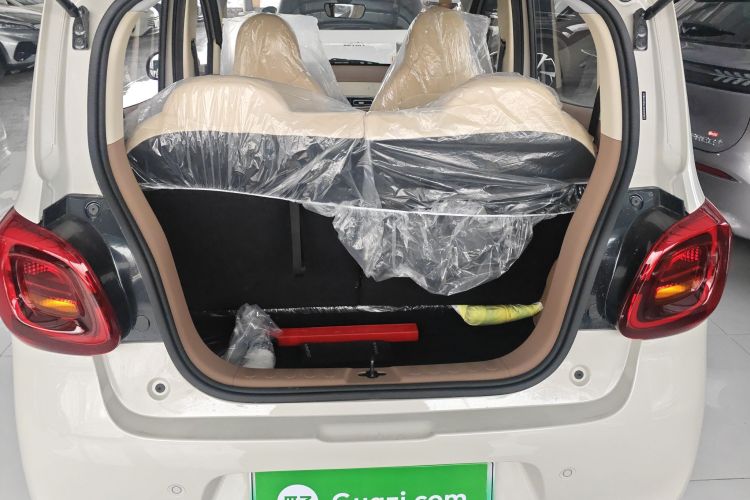 五菱汽车 宏光MINIEV 2025款 四门版 进阶款机舱底盘23