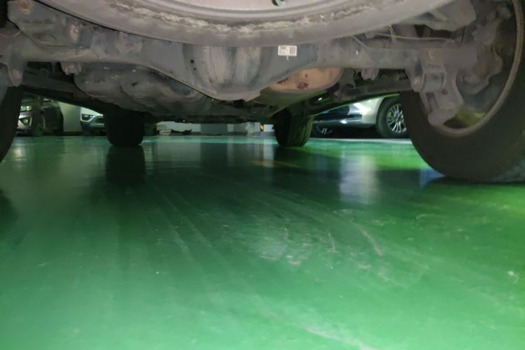 丰田 普拉多 2015款 2.7L 自动标准版局部细节9009