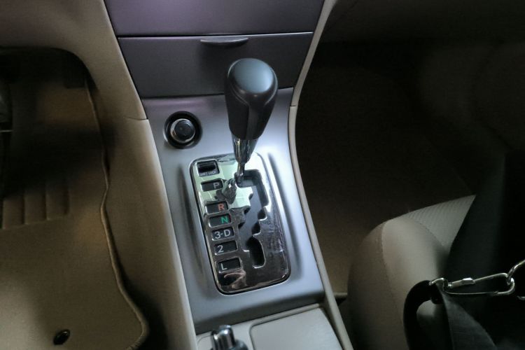 丰田 花冠 2013款 1.6L 自动卓越版局部细节18