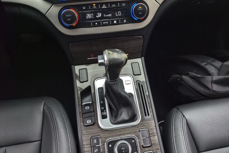 哈弗H6 Coupe 2016款 蓝标 1.5T 自动两驱都市型中控内饰18