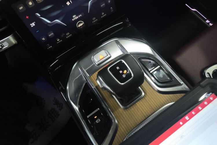 红旗E-HS9 2021款 510km 旗畅版 六座中控内饰18