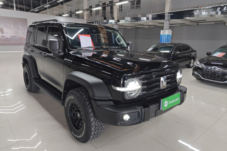 坦克300 2023款 越野版 2.0T 挑战者车身外观3