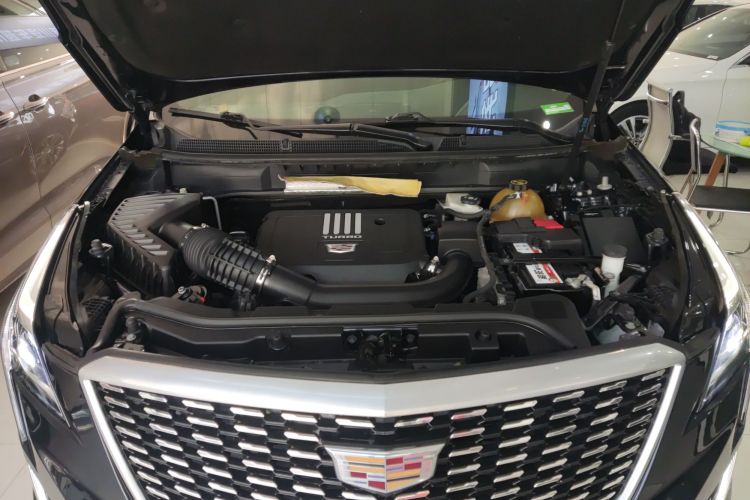 凯迪拉克XT5 2020款 28T 豪华型机舱底盘24