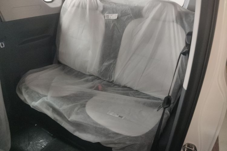 吉利银河 熊猫 2025款 210km 元气熊中控内饰21