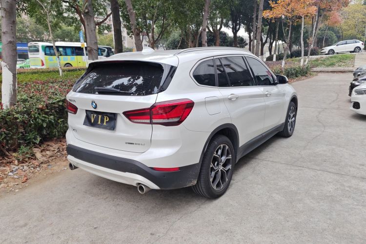 宝马X1 2021款 sDrive25Li 领先型车身外观7