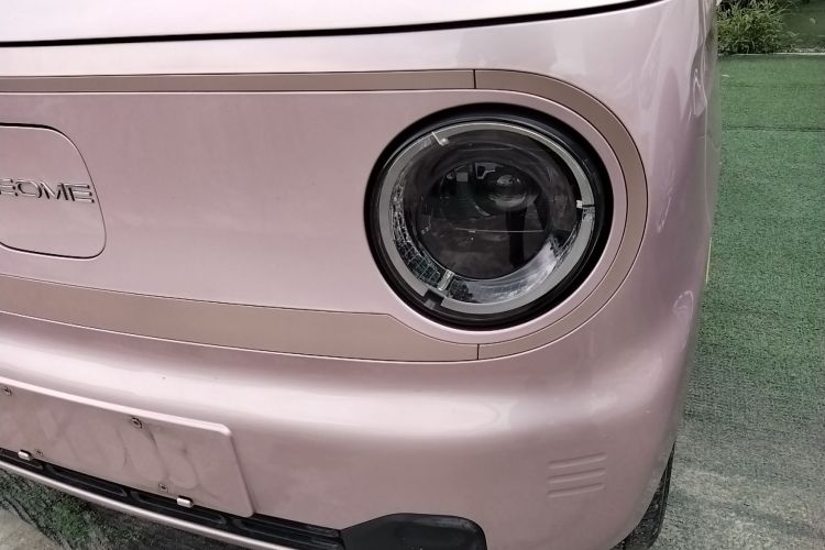 吉利汽车 2023款 熊猫mini 200km 耐力熊车身外观36