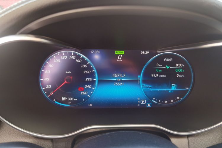 奔驰C级 2019款 C 260 L 运动版中控内饰14