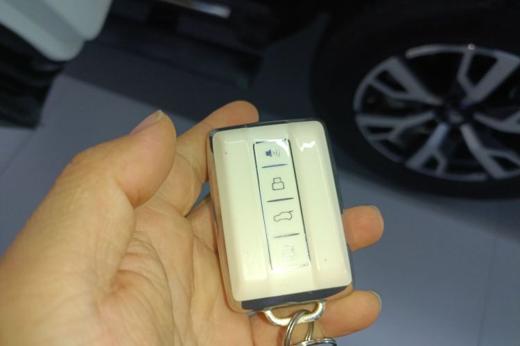 坦克300 2024款 2.0T 穿越者中控内饰11