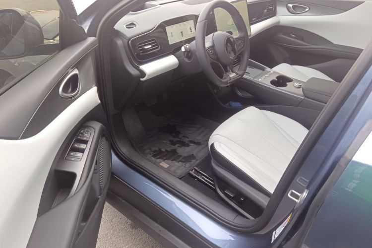 比亚迪 海豹06新能源 2025款 EV 545KM旗舰型中控内饰20