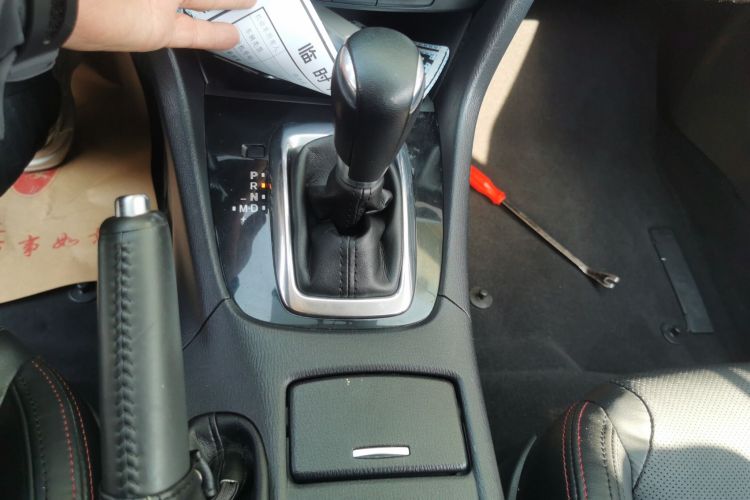 马自达 阿特兹 2015款 2.0L 蓝天豪华版中控内饰18