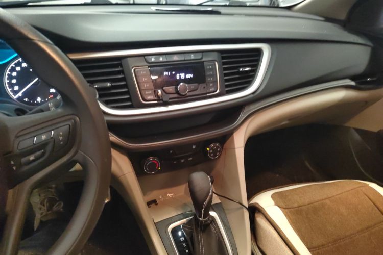 别克 英朗 2015款 15N 自动进取型局部细节16