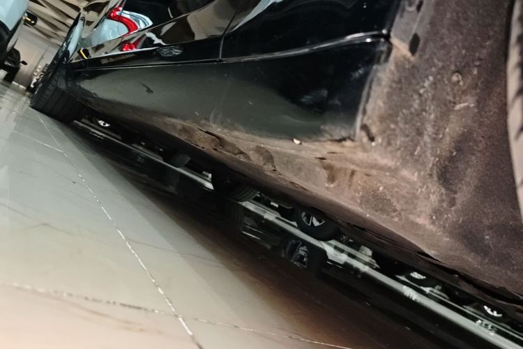 宝马7系 2014款 730Li 臻享型局部细节9001