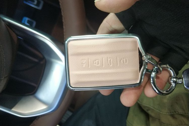 坦克700新能源 2024款 Hi4-T 极致版中控内饰11