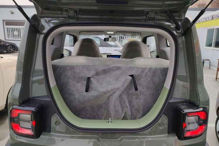 吉利银河 2025款 210km 熊猫骑士机舱底盘23