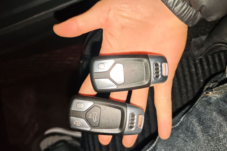 奥迪Q5L 2020款 改款 40 TFSI 荣享时尚型中控内饰7001