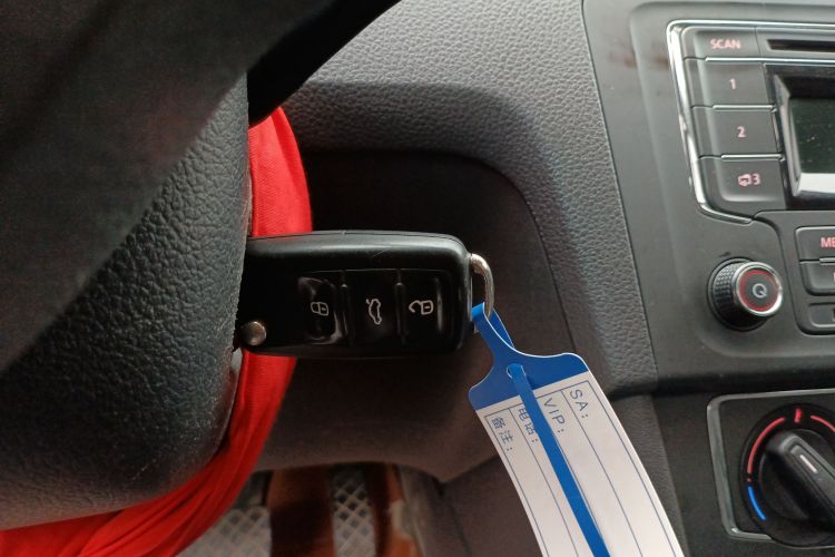 大众 桑塔纳 2015款 1.6L 自动舒适版中控内饰11