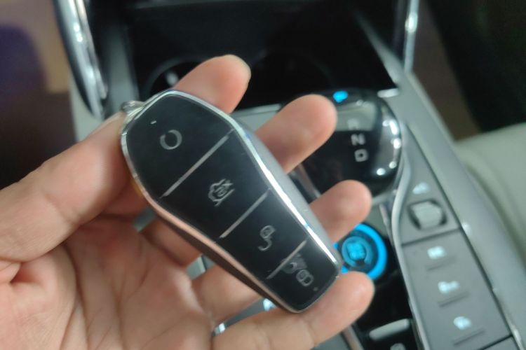 比亚迪 唐新能源 2024款 EV 冠军版 635KM 四驱旗舰型中控内饰11