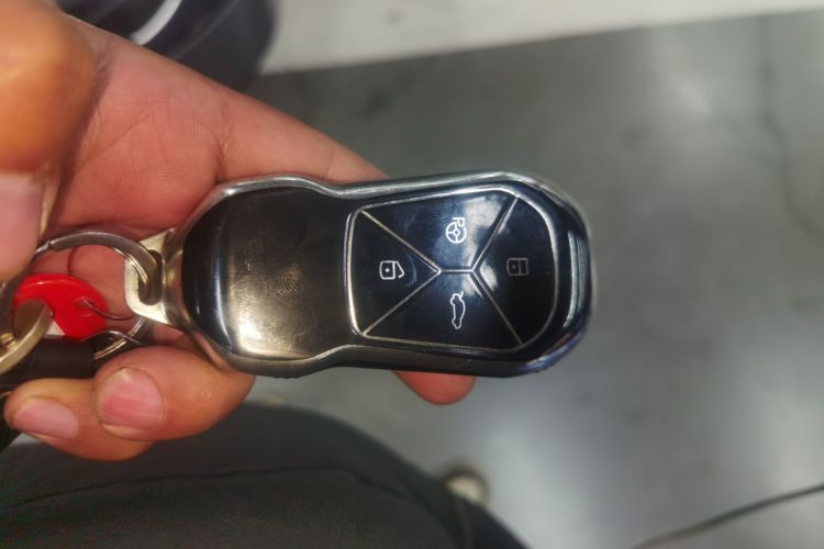 小鹏G6 2023款 580 长续航 Max中控内饰11