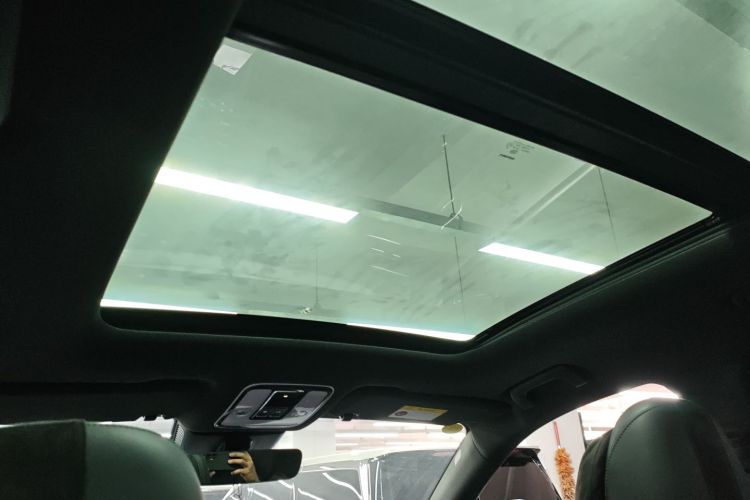 理想汽车 理想ONE 2021款 增程6座版局部细节22