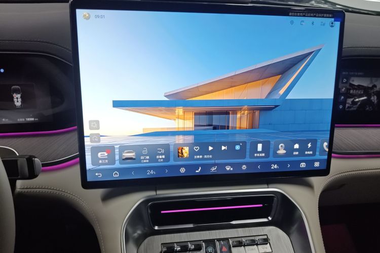 腾势N9 2025款 旗舰型中控内饰16