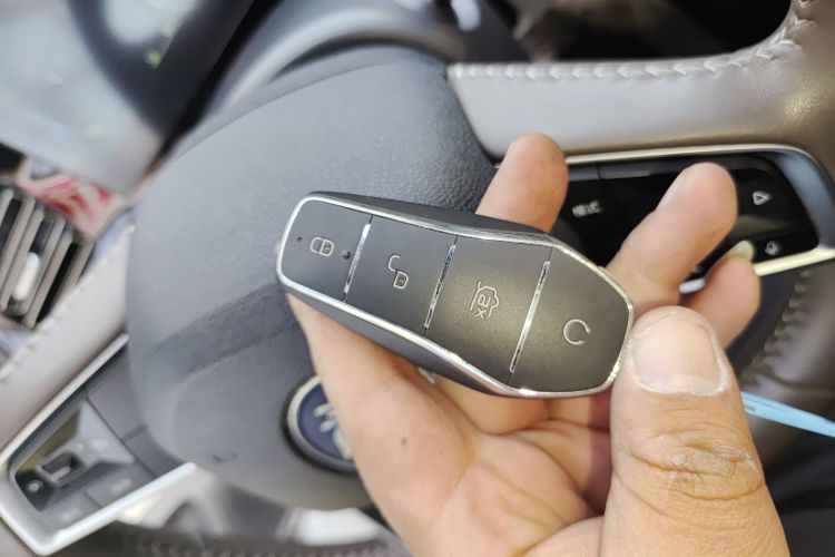 比亚迪 秦PLUS 2023款 冠军版 DM-i 55KM领先型中控内饰11