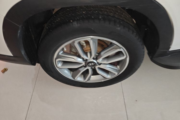 北京现代ix35 2019款 2.0L 自动两驱智勇·畅享版 国V车身外观6008