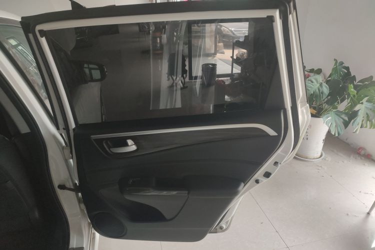 本田 杰德 2017款 1.8L 自动舒适版 5座中控内饰45