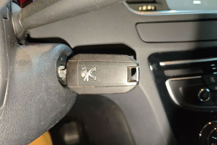 标致508 2015款 1.6THP 自动致臻版中控内饰7001