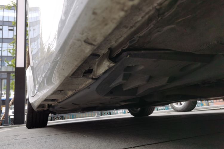 雷克萨斯IS 2017款 300 锋尚版局部细节9001