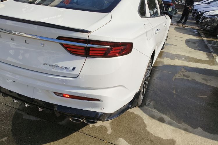 吉利汽车 星瑞 2025款 东方曜 1.5TD 昆仑版车身外观9