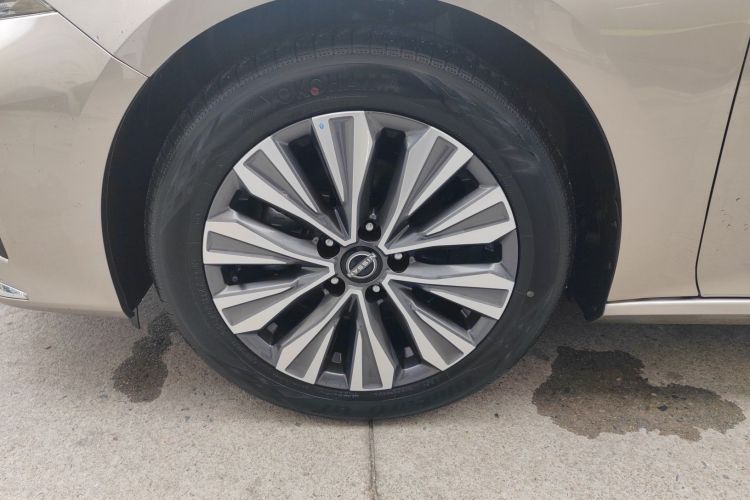 日产 天籁 2022款 2.0L XL-Upr 优享版车身外观6007