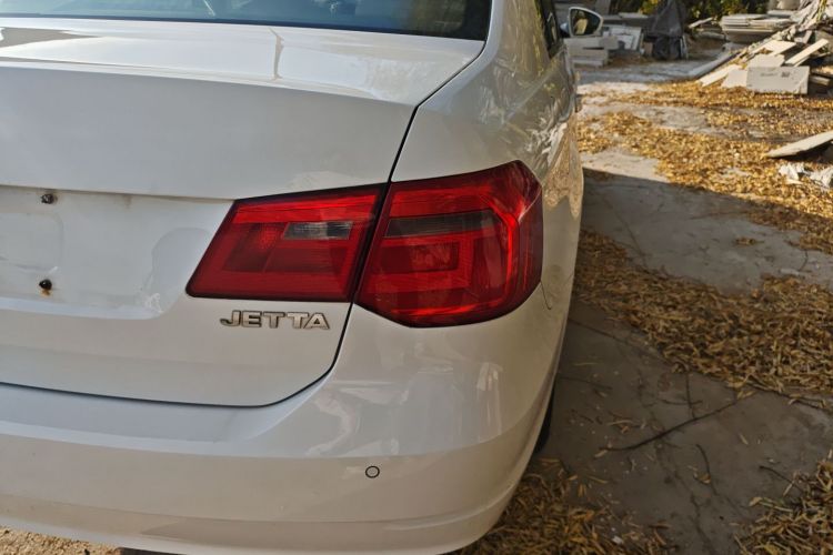 大众 捷达 2015款 质惠版 1.4L 手动舒适型车身外观9