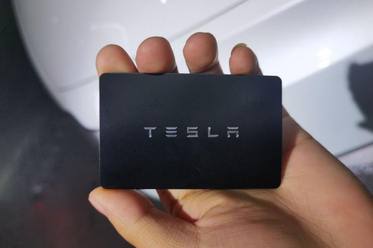 特斯拉 Model 3 2021款 标准续航后驱升级版 3D6中控内饰7001