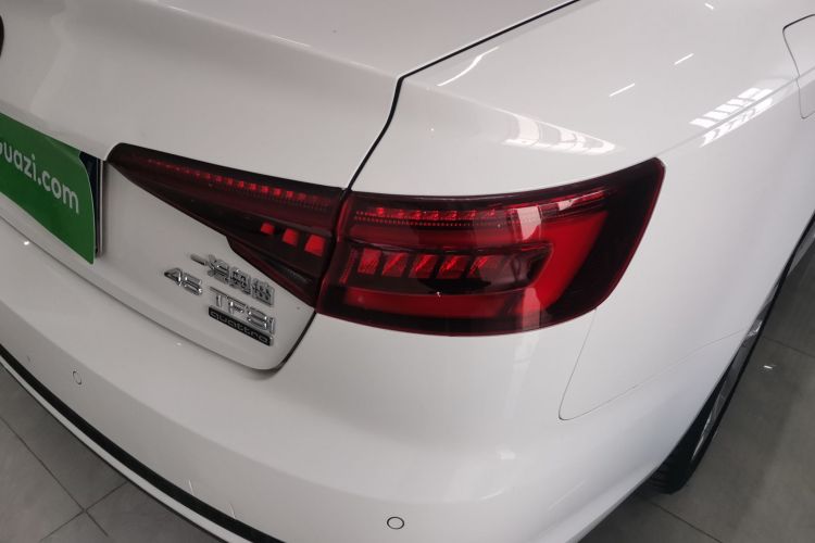 奥迪A4L 2018款 30周年年型 45 TFSI quattro 个性运动版车身外观6006