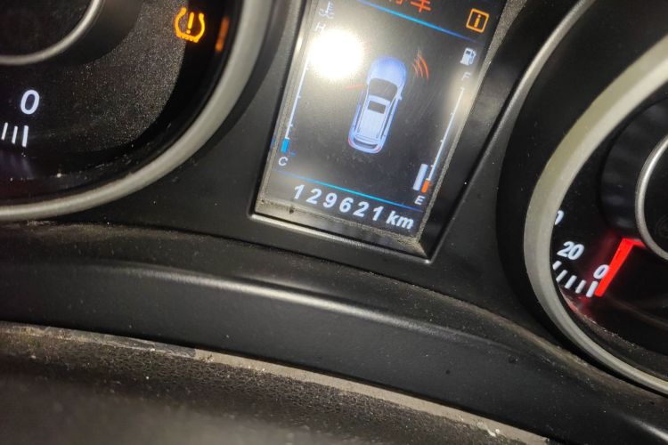 猎豹汽车 猎豹CS10 2016款 2.0T 手动卓越型中控内饰15